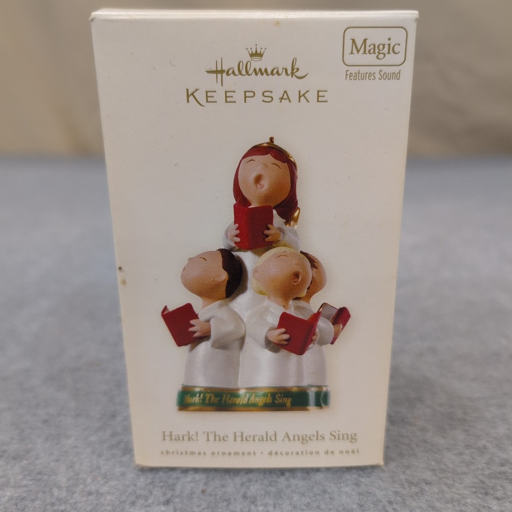Hallmark Keepsake Christmas Ornament Hark The Herald Angels Sing‎ Magic 2008